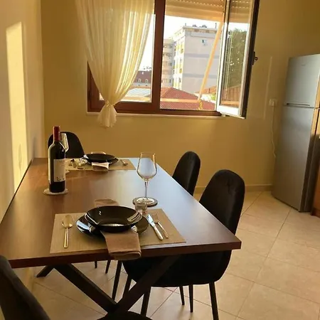 Premium Apartment *